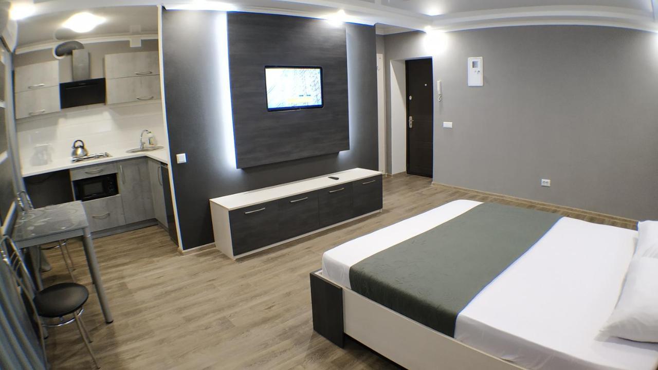 Двухкомнатный Люкс Центр Металлургов 19 Kr Apartments Kryvyj Rih Exteriér fotografie